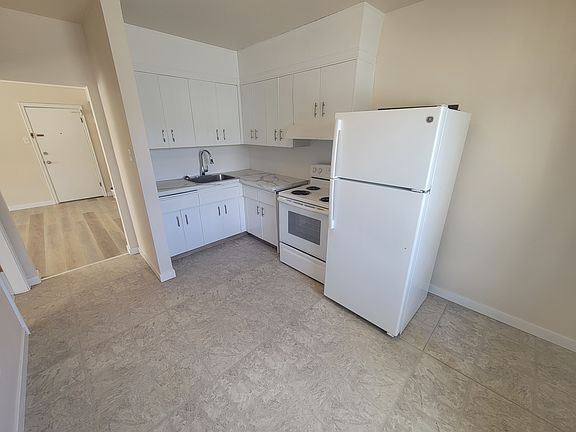 2nd image of 10976 124th St NW #2