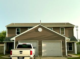 6205 72nd St, Kenosha, WI 53142