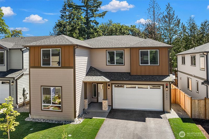 2nd image of 10667 SE 170th Place