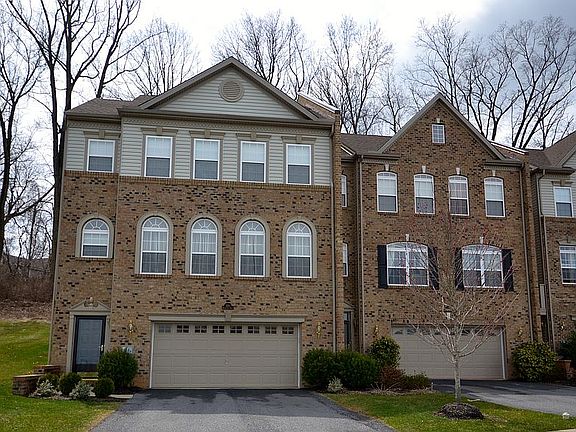 3rd image of 3156 Woods Edge Dr
