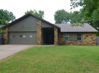 9923 E 116th St, Bixby, OK 74008