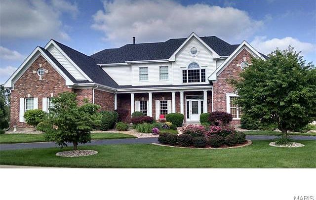 2nd image of 700 Deer Vue Ln
