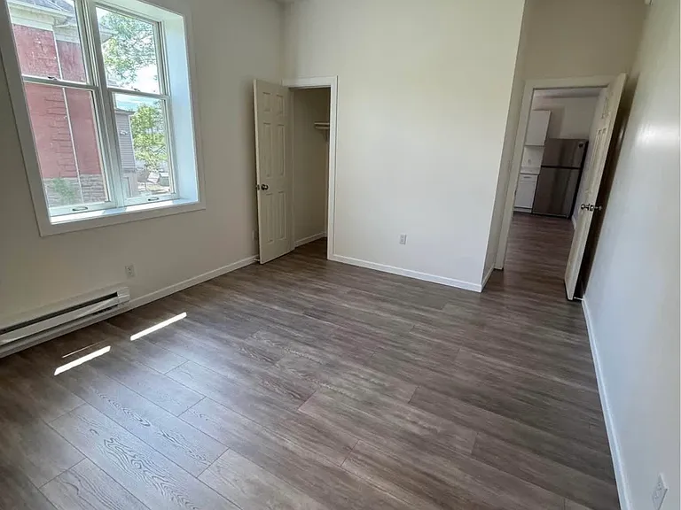 241 Locust Ave #1 — Photo 4
