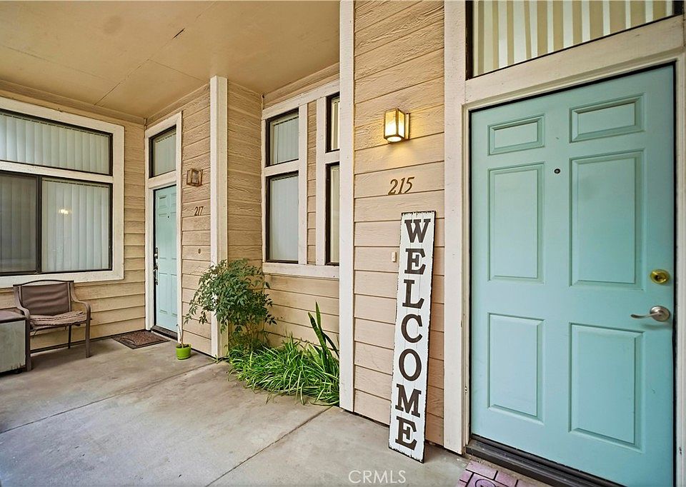 1st image of 4900 N Grand Ave APT 215