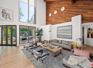 1051 Angelo Dr, Beverly Hills, CA 90210