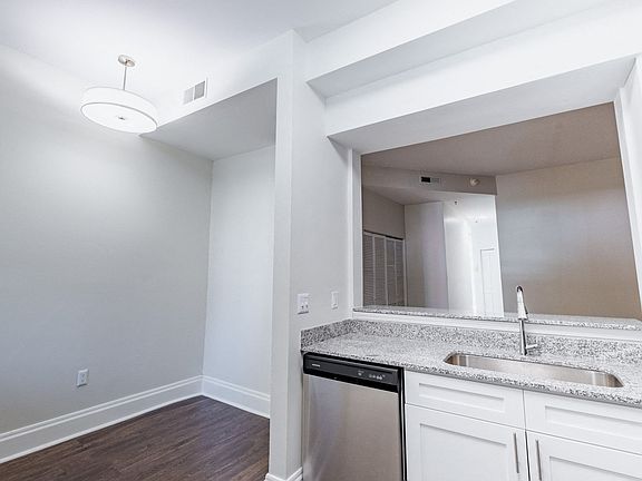 4th image of 459 Massachusetts Ave #416A