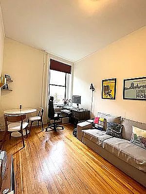 4th image of 210 W 16th St APT 5F