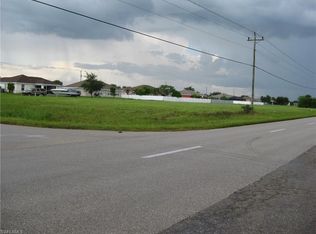 1332 Andalusia Blvd, Cape Coral, FL 33909