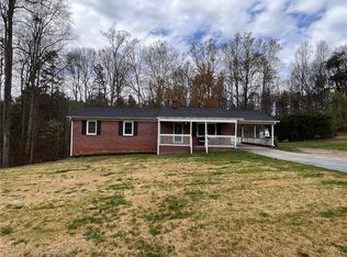 5802 Mendenhall Rd, Archdale, NC 27263