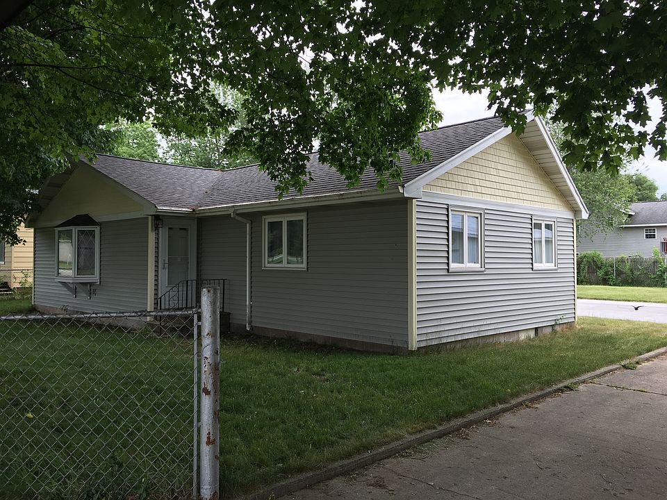 Front of house (before path)