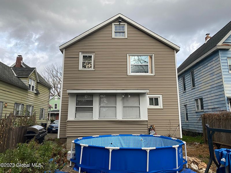 4th image of 2312 Turner Avenue