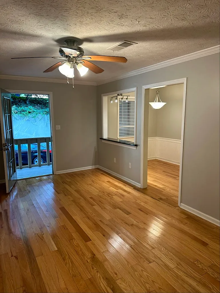 Cozy Condo in Athens Close to UGA — Photo 3