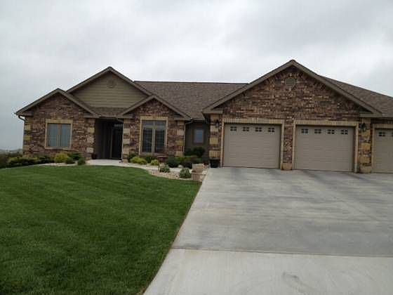 1st image of 3721 Hawthorne Woods Cir #C