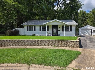 101 Craig Rd, Marquette Heights, IL 61554