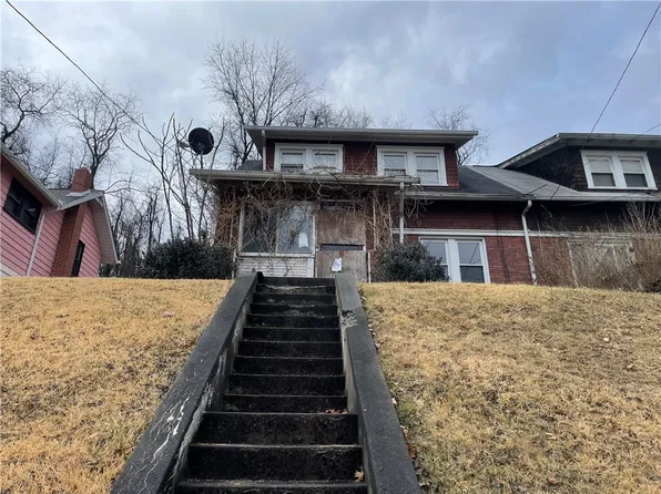 717 N 6th St, Clairton, PA 15025