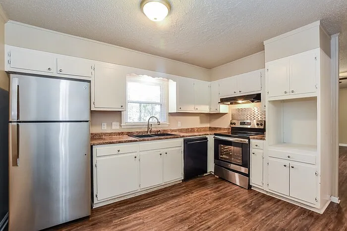 2604 Pentolope Dr SE — Photo 8