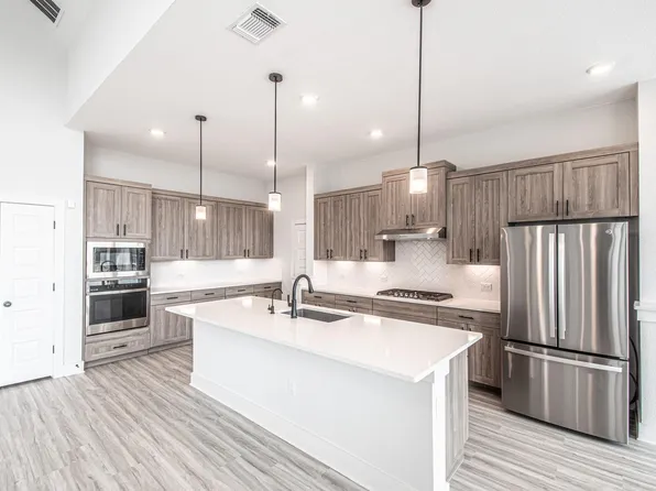 822 Wild Pecan Loop, Buda, TX 78610