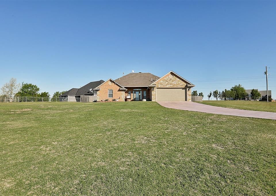 1st image of 9515 Lake Dr