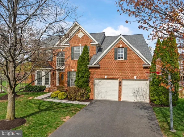 120 Roy Ct SE, Leesburg, VA 20175