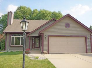 N57W24751 Clover Dr, Sussex, WI 53089