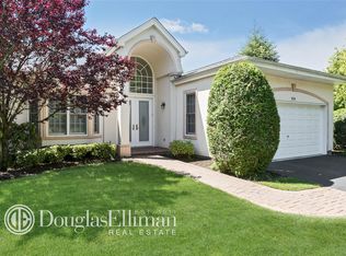 324 Altessa Blvd, Melville, NY 11747