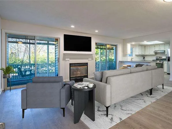 24 Hampshire Ct, Avondale Estates, GA 30002