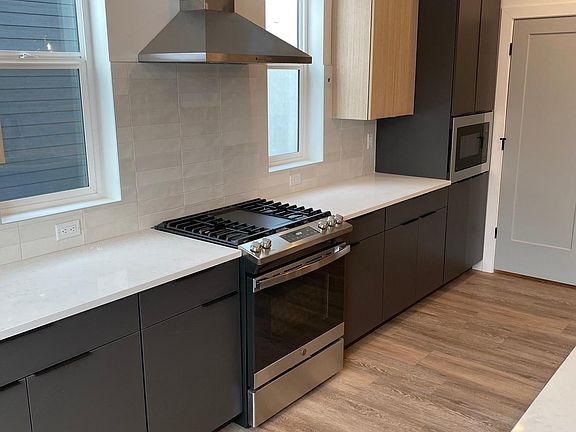 3rd image of 557 W 620 N Unit 145
