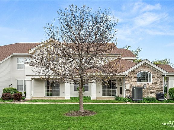 2nd image of 1382 Spencer Ln #1382