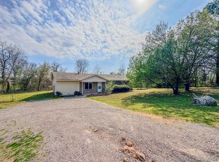 15721 W Clyde Maher Rd, Tahlequah, OK 74464