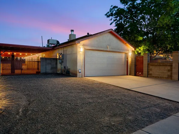 9616 Eucariz Ave SW, Albuquerque, NM 87121