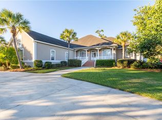 209 Harbor Pointe Dr, Brunswick, GA 31523
