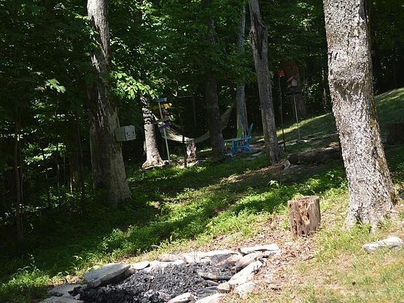 4th image of 316 Avawam Dr