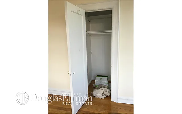 Rented by Douglas Elliman | media 15