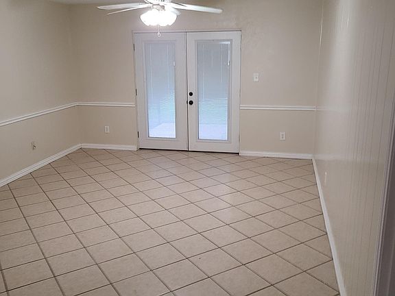 5th image of 2021 Kingsdale Dr