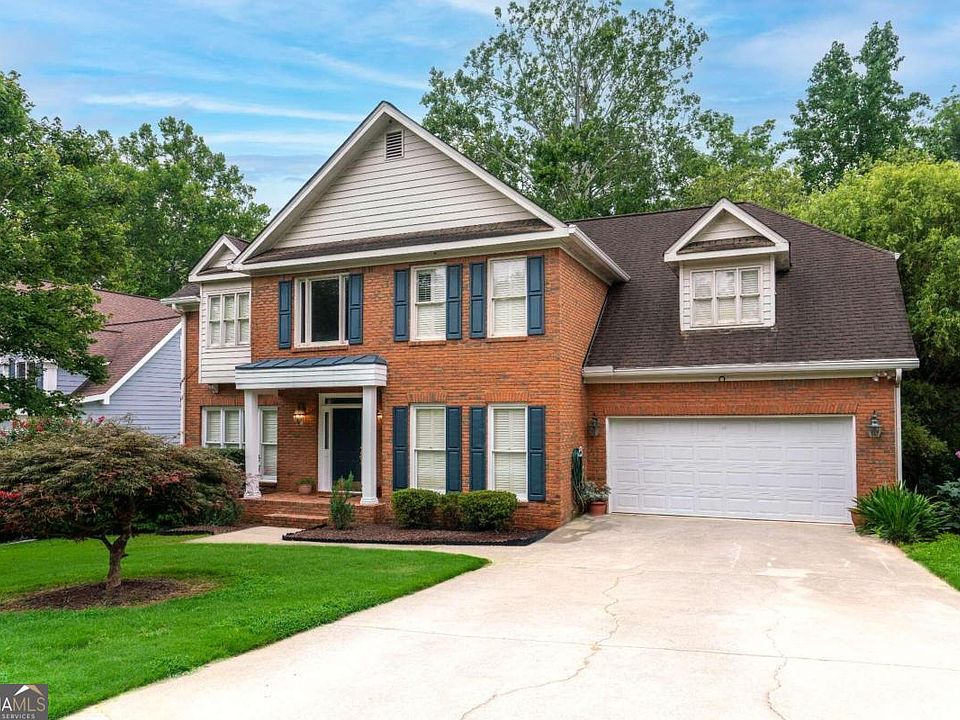 1st image of 520 Oxford Crest Ct