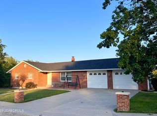 40 County Road 400a, Linn, MO 65051