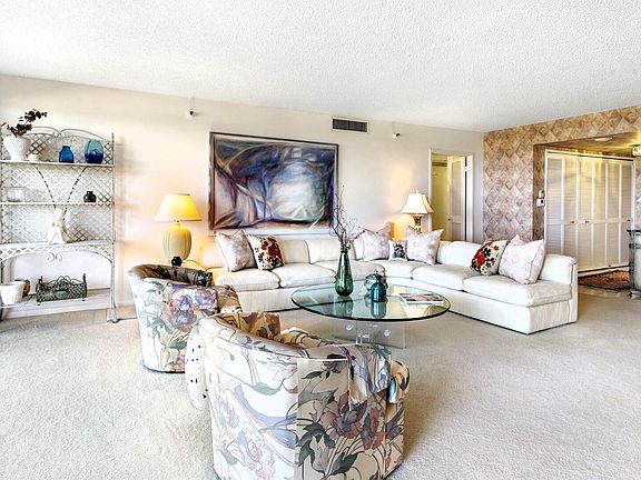 2nd image of 2450 Presidential Way #906