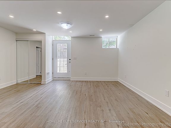 4th image of 40 Northway Ave