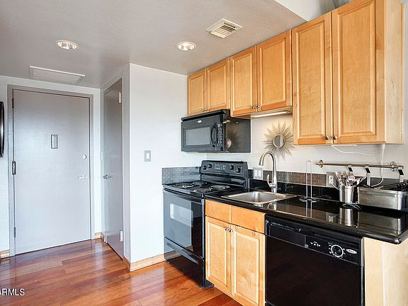 4th image of 4750 N CENTRAL Avenue #7H