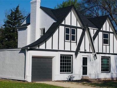 7316 Charlotte St, Kansas City, MO, 64131