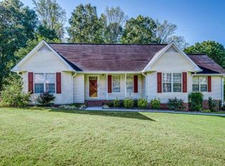 214 W Cemetery Rd, Cookeville, TN 38506