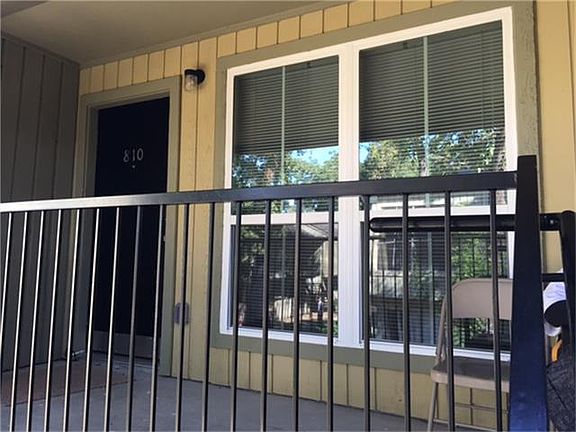 5th image of 5625 Antoine Dr #810