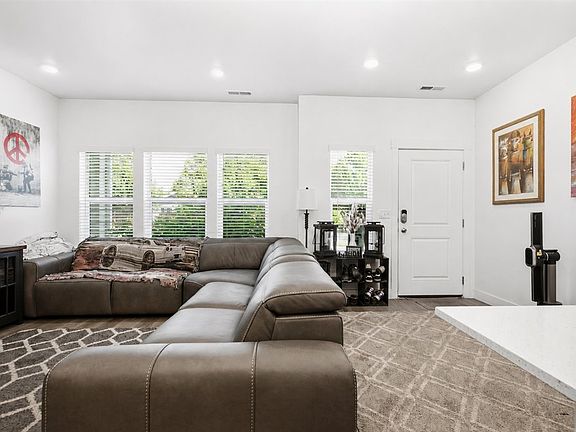 4th image of 1213 W 1820 S