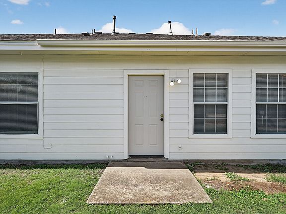 5th image of 2831 Southampton Way APT A