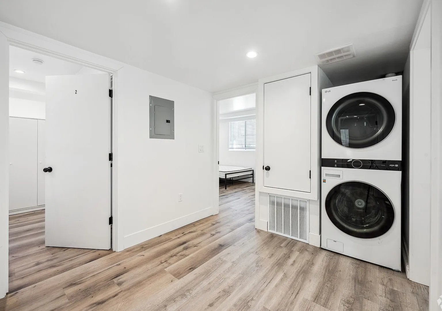 MH 1181 Rolland Curtis Pl — Photo 3