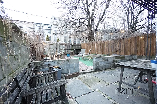 Rented by Rennit Inc. | media 9