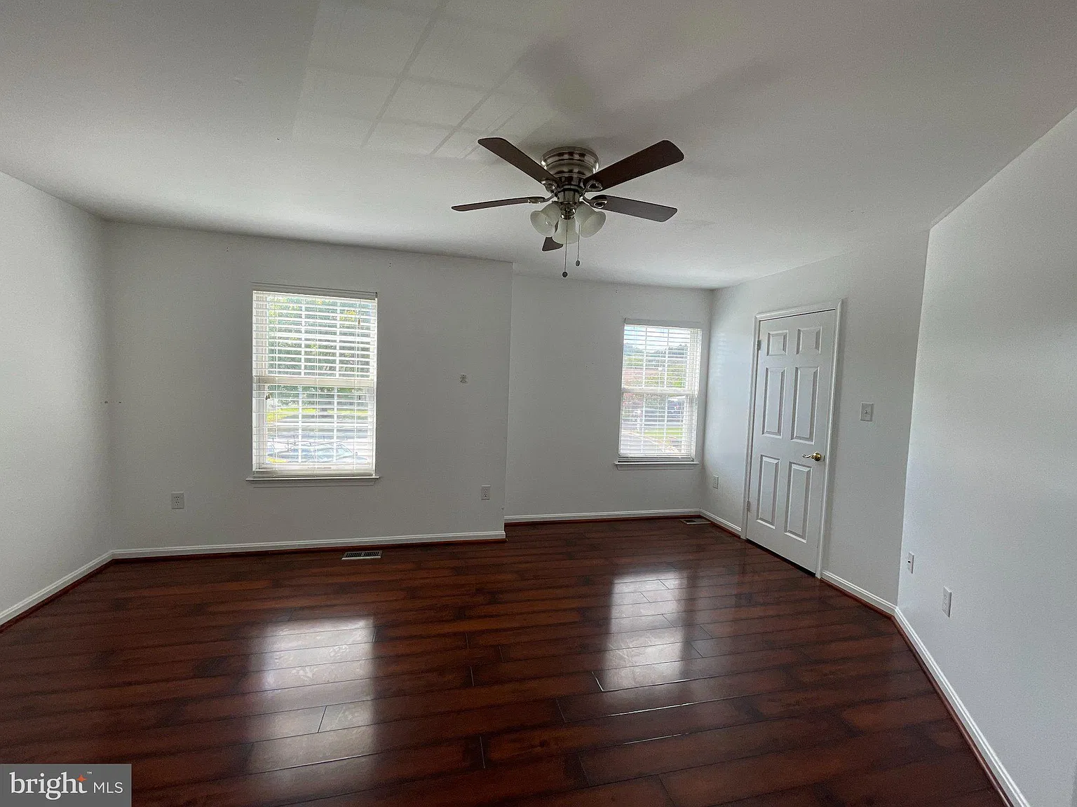 4 bed, 3.0 bath, 1788 sqft, $2,800 — Photo 4