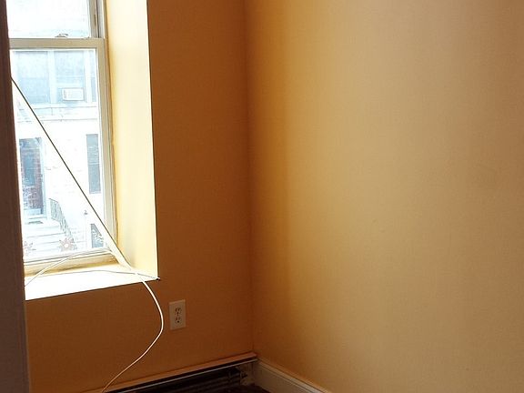 4th image of 463 Hancock St APT 2