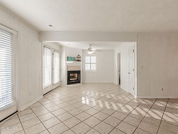 5th image of 406 36th Street