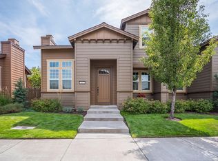 647 SW Peak View Pl, Bend, OR 97702